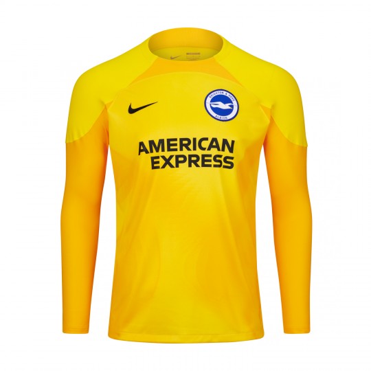 yellow goalkeeper kit